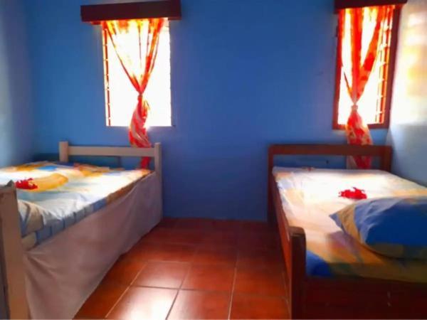 Mana Lagoon Backpackers Villa Kültér fotó